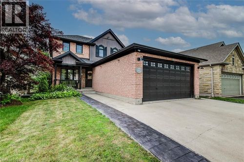 182 Kerwood Dr, Cambridge, ON, N3C4H7 | Card Image
