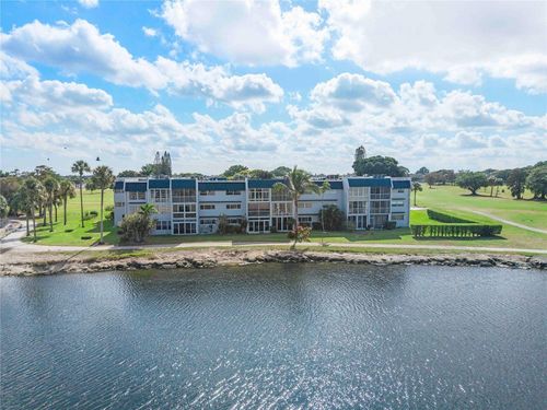 211-7807 Golf Circle Dr, Margate, FL, 33063-7352 | Card Image