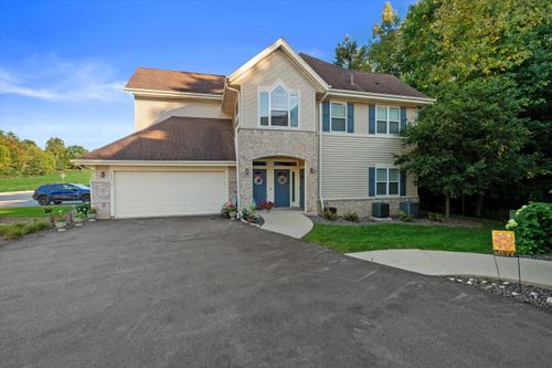 5427 W Cobblestone Way, FRANKLIN, WI, 53132-7524 | Card Image