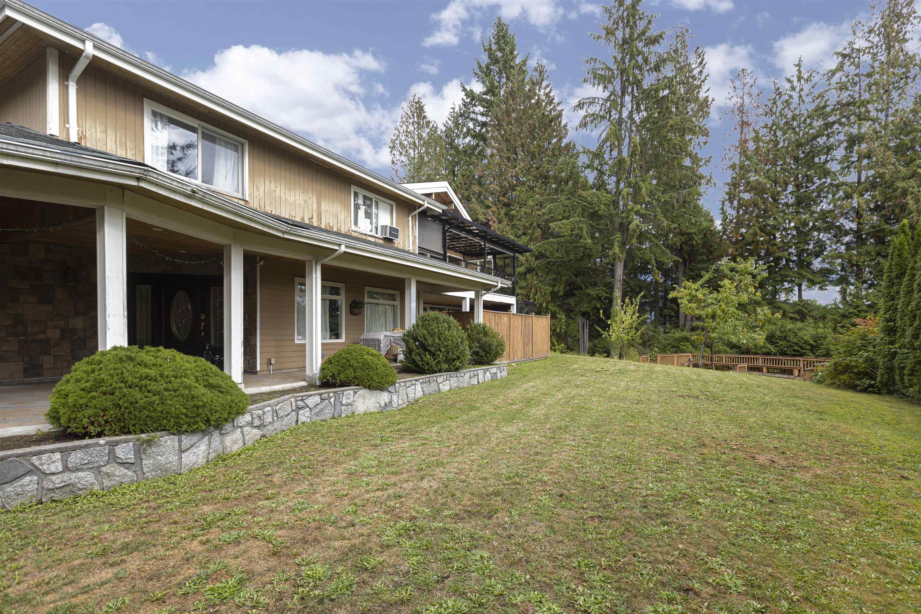 602 St. Andrews Road, House other with 6 bedrooms, 3 bathrooms and 6 parking in West Vancouver BC | Image 24