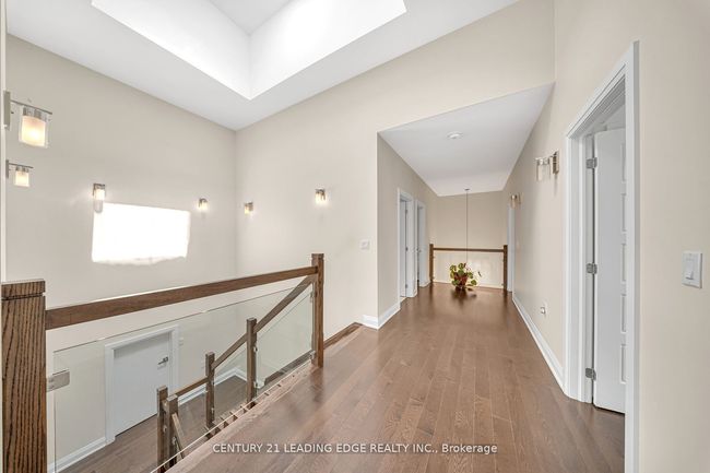 736 Hillview Cres, House other with 7 bedrooms, 5 bathrooms and 4 parking in Pickering ON | Image 16