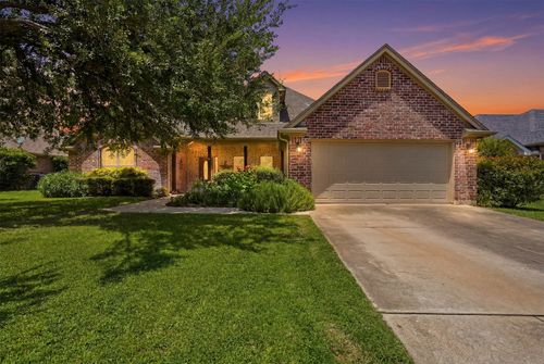 107 Clyde Dr, Aledo, TX, 76008-4575 | Card Image