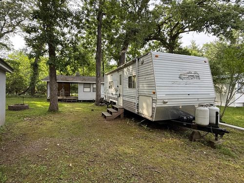 16-5 Woodhaven Dr E, Sublette, IL, 61367 | Card Image