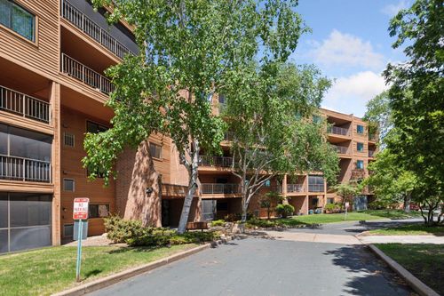 apt-122-3300 Louisiana Ave S, Saint Louis Park, MN, 55426-4127 | Card Image