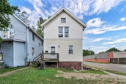 1044 Grant St, Akron, OH, 44311-2418 | Card Image