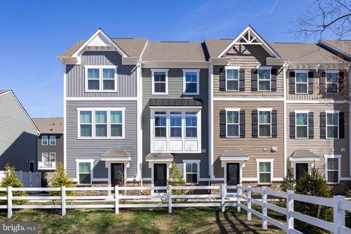 24 Sidney Ln, STRATFORD, NJ, 08084-1472 | Card Image