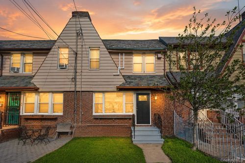 2548 Mickle Ave, Bronx, NY, 10469-6116 | Card Image