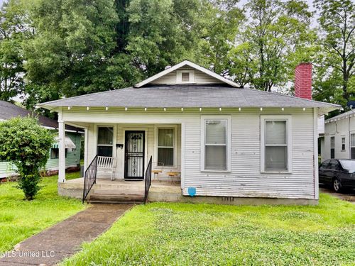 1205 Leflore Ave, Greenwood, MS, 38930-4018 | Card Image