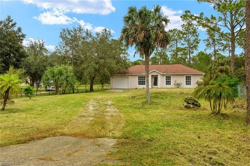 3821 10th Ave Ne, NAPLES, FL, 34120-4932 | Card Image