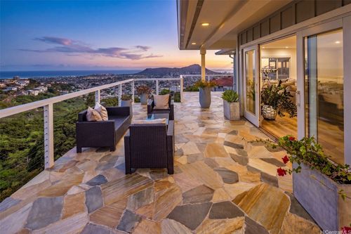 1717 Iwi Way, Honolulu, HI, 96816-3826 | Card Image