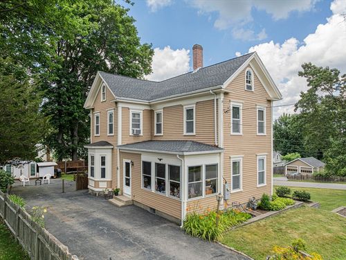 147 Quincy Ave, Dedham, MA, 02026-3420 | Card Image