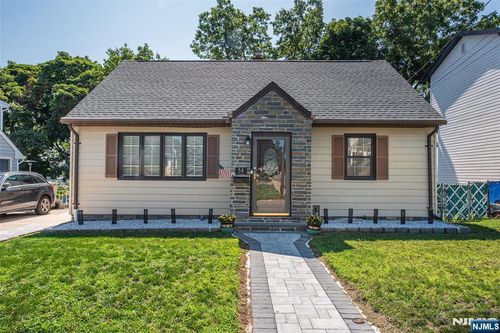54 Hasbrouck Ave, Hasbrouck Heights, NJ, 07604-2609 | Card Image