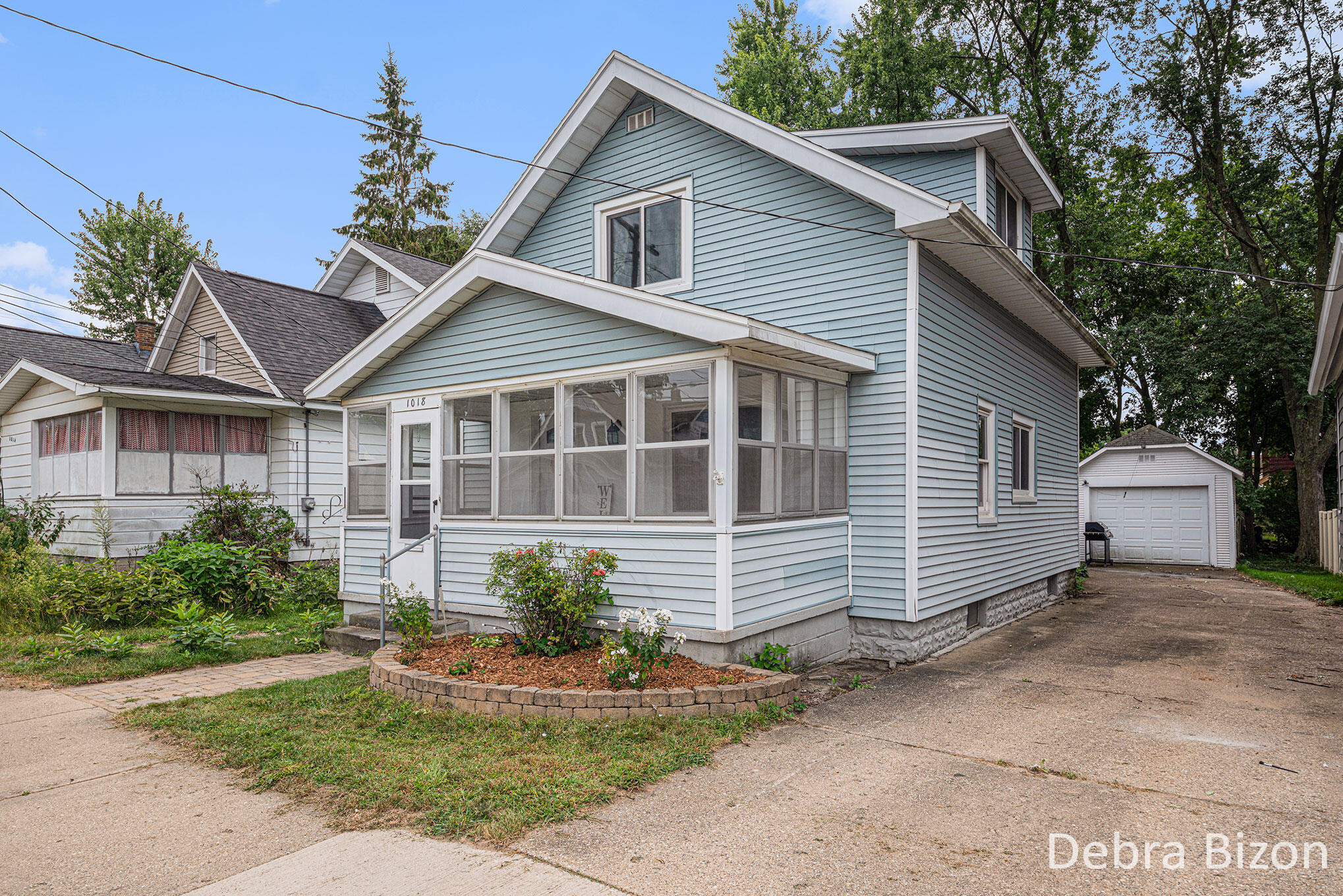 Myrtle St, Grand Rapids, MI 49504