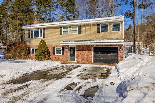 3 Tenley Dr, West Lebanon, NH, 03784-1928 | Card Image