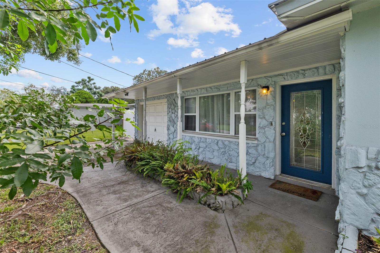 Valle Dr, Tampa, FL 33612