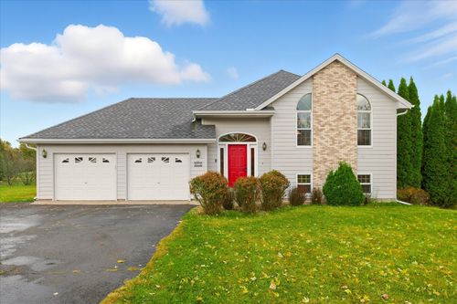 5910 Canterbury Ave Ne, Buffalo, MN, 55313-3698 | Card Image