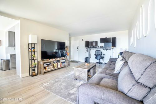 6g-1000 River Rd, Belmar, NJ, 07719-2741 | Card Image