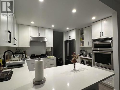 13-3868 Norfolk St, Burnaby, BC, V5G1E5 | Card Image