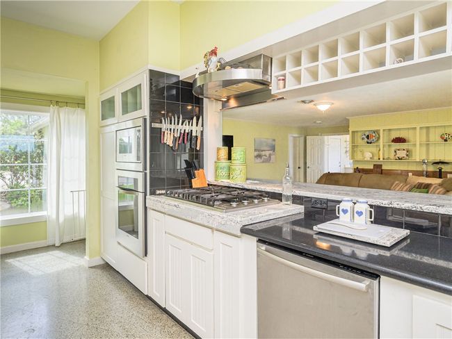 1170 S Virginia St, House other with 4 bedrooms, 4 bathrooms and null parking in Port Lavaca TX | Image 13