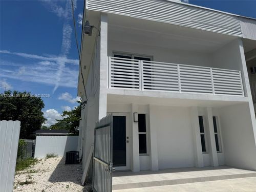 3315-3315 Nw 13th Terrace, Miami, FL, 33125 | Card Image