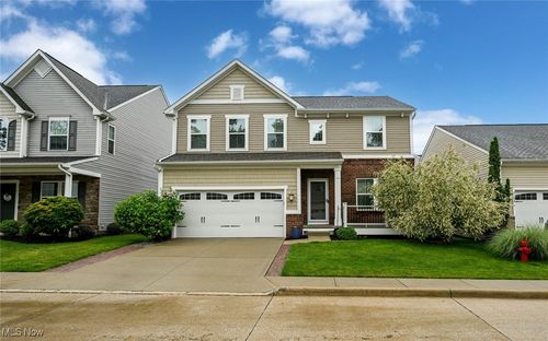 3186 Blackburn Ln, Brunswick, OH, 44212-1386 | Card Image