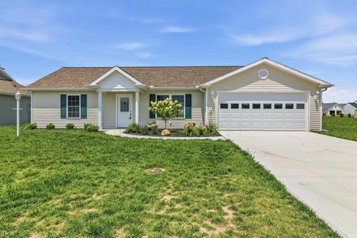 66 Cobblestone Blvd, Gas City, IN, 46933-1651 | Card Image