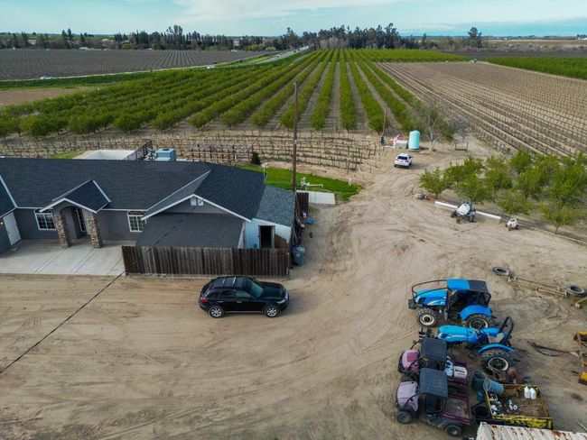 14700 W Barstow Ave, House other with 3 bedrooms, 0 bathrooms and null parking in Kerman CA | Image 11