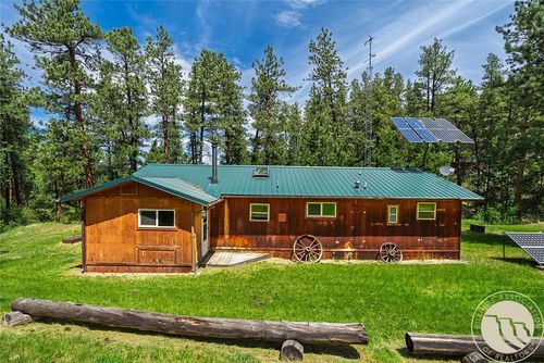 300 Skibstad Rd, Columbus, MT, 59019-7520 | Card Image