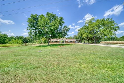 1927 Highway 75 N, Madisonville, TX, 77864-4382 | Card Image
