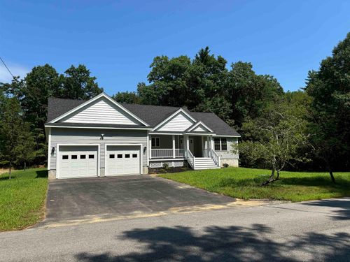 11 Blaisdell Court, Raymond, NH, 03077 | Card Image