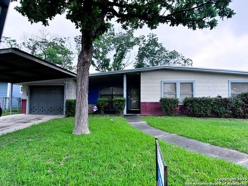 315 Ryan Dr, San Antonio, TX, 78223-2455 | Card Image