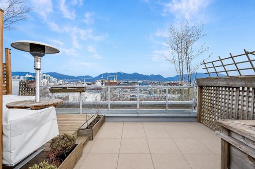 708-384 E 1st Ave, Vancouver, BC, V5T0G5 | Card Image