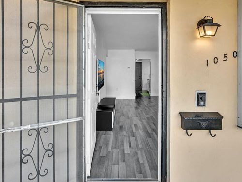 1052 Nw 103rd St, Miami, FL, 33150-1036 | Card Image