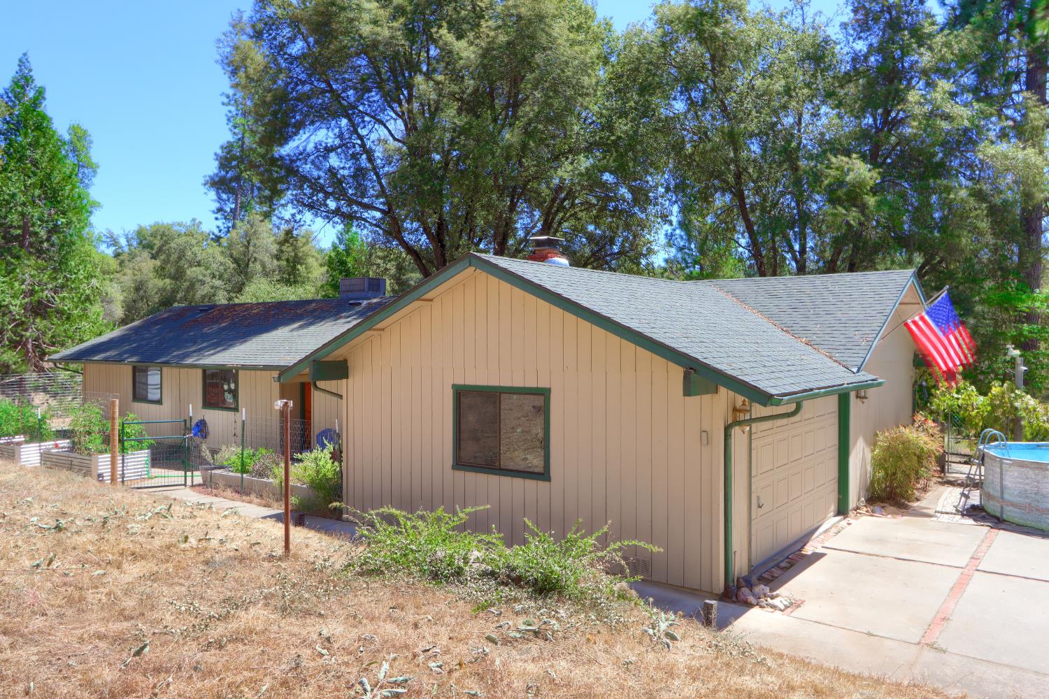Residential in Mariposa 4