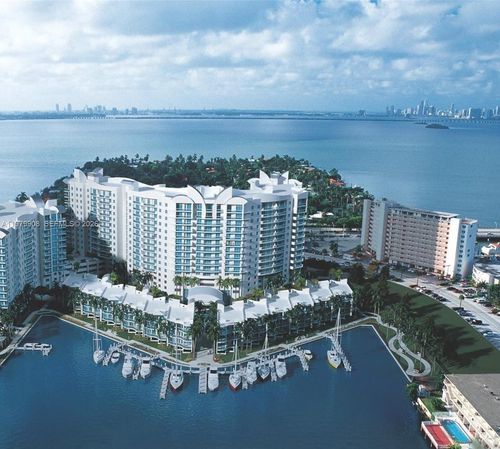 apt-523-7900 Harbor Island Dr, North Bay Village, FL, 33141-4283 | Card Image
