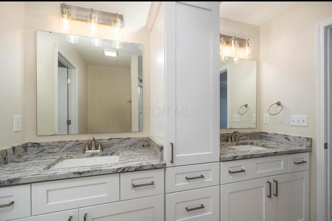owners bathroom | Image 15