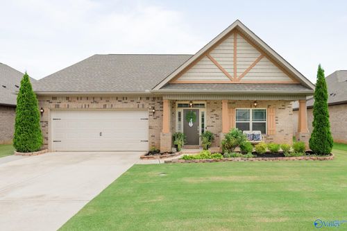 111 Sherwin Ave, Huntsville, AL, 35806-2190 | Card Image