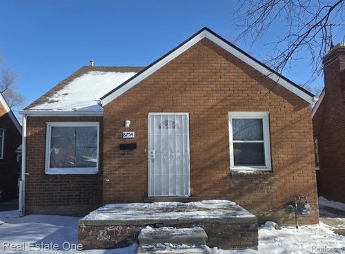 8254 Sussex St, Detroit, MI, 48228-2249 | Card Image