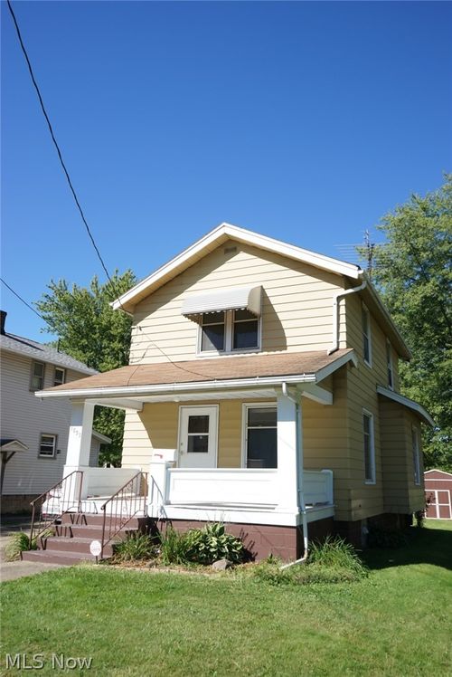 1893 Larchmont Ave Ne, Warren, OH, 44483-3505 | Card Image