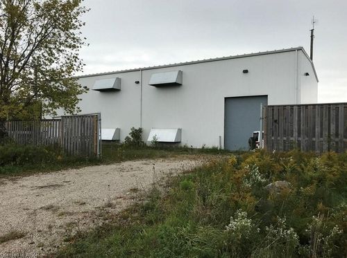 109 7th Concession Rd Enr, Clear Creek, ON, N0E1C0 | Card Image