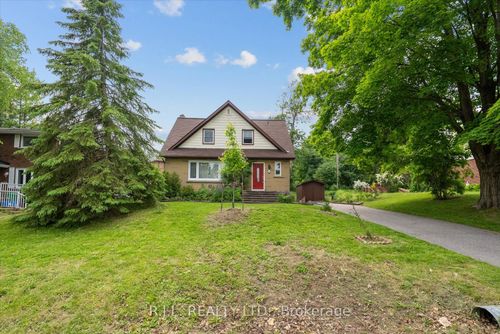 83 Greenhill Dr, Peterborough, ON, K9J6E2 | Card Image