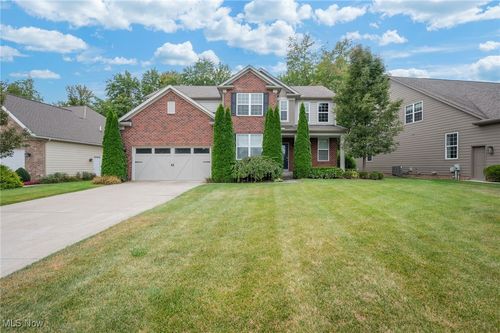 85 Brighton Dr, Aurora, OH, 44202-6202 | Card Image