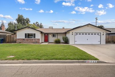 1743 E Eastgate Avenue, House other with 3 bedrooms, 1 bathrooms and null parking in Tulare CA | Image 1