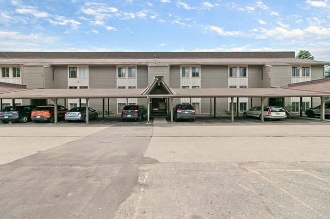 APT-304 - 824 Cliffs Dr, Condo with 2 bedrooms, 2 bathrooms and null parking in Ypsilanti MI | Image 39
