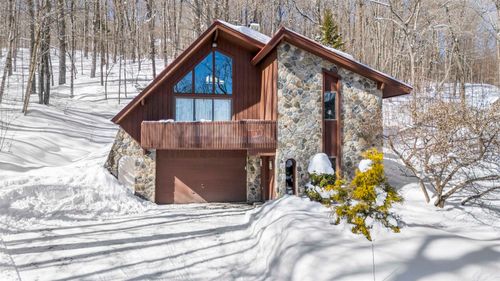 11 Roundtree Road, Winhall, VT, 05340 | Card Image