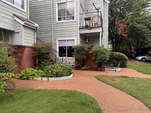 hj303-6663 S Victor Ave, Tulsa, OK, 74136-2467 | Card Image