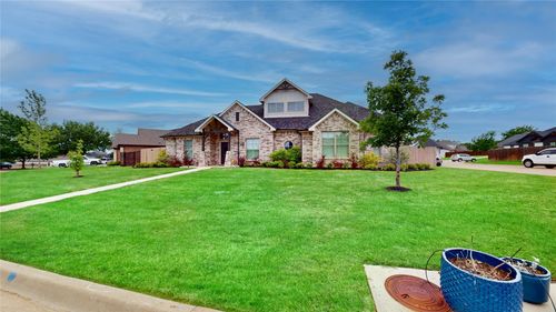 1520 Bent Creek Dr, Cleburne, TX, 76033-7500 | Card Image