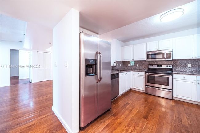APT-204 - 619 E Sheridan St, Condo with 2 bedrooms, 2 bathrooms and null parking in Dania Beach FL | Image 20