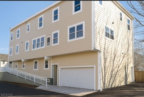 apt-a-204 Bloomfield Ave, Montclair, NJ, 07042-6715 | Card Image
