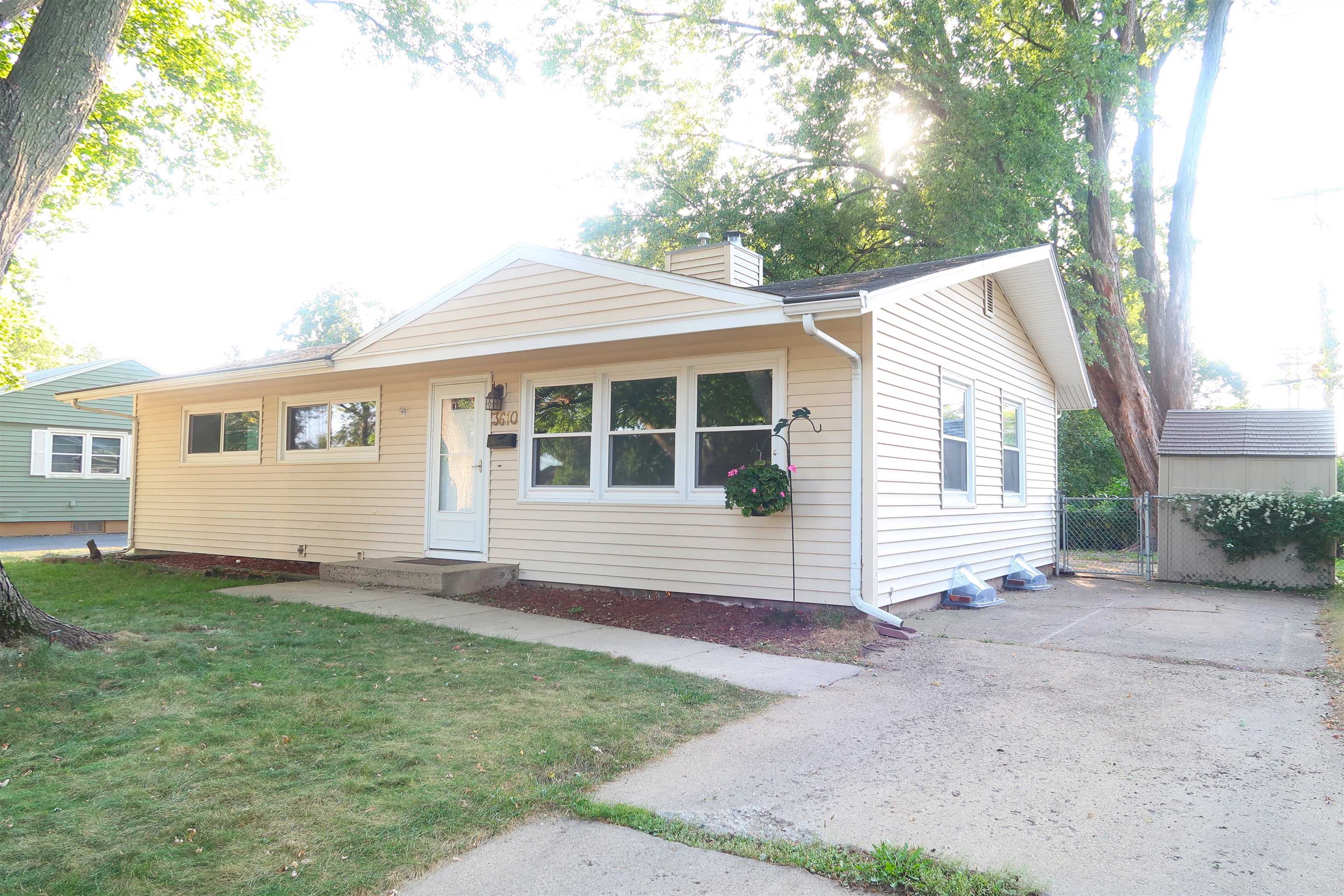 Spenser Ln, Madison, WI 53704